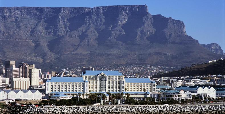 Table Bay Hotel with Table Mountain in the background 